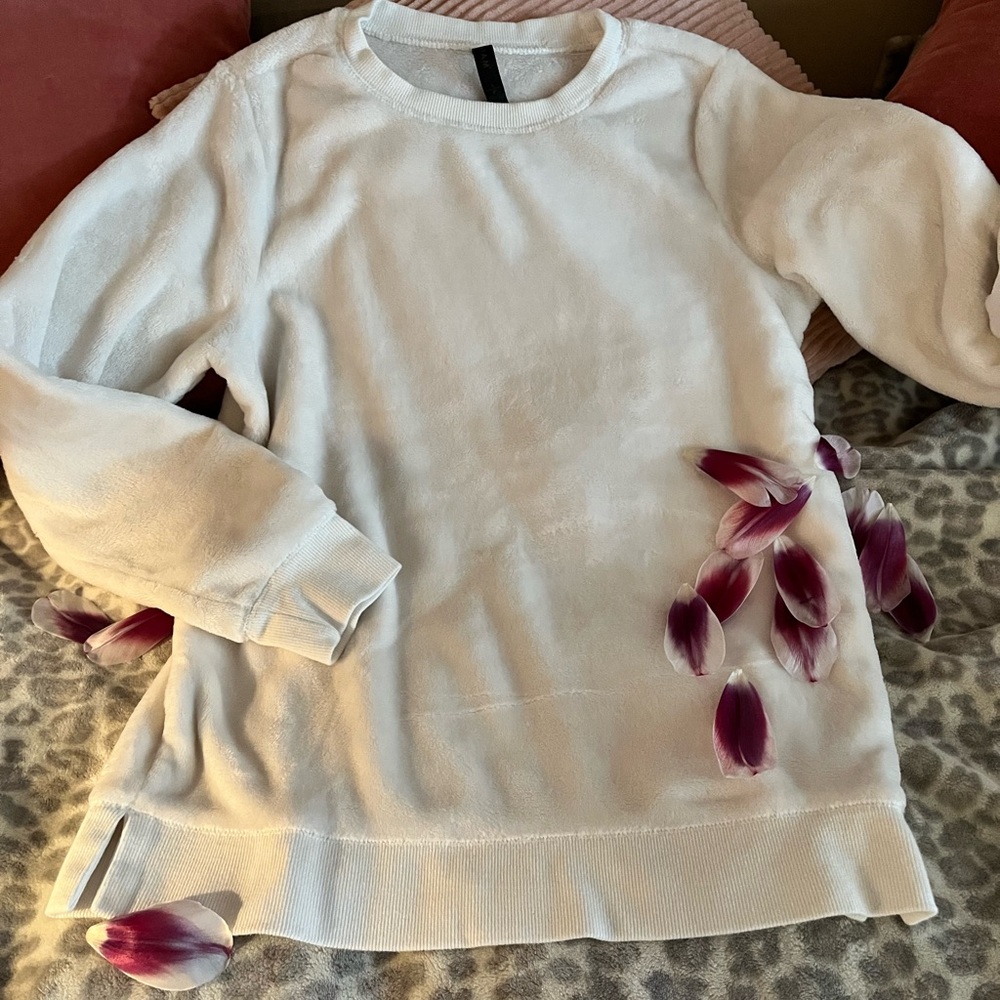 Gaiam Fleece Crewneck Sweatshirt – Size S